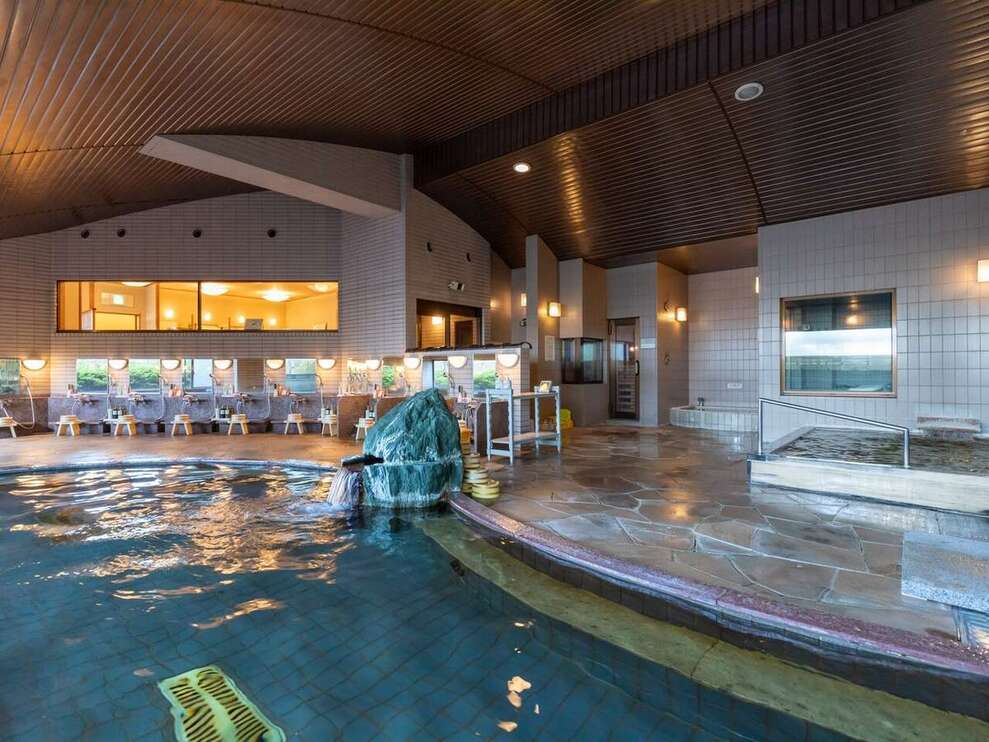 女性大浴場内湯