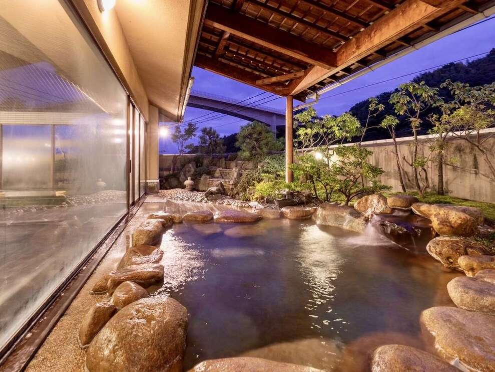 男性露天風呂
